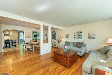 25 Meadow Drive Little Falls NJ 07424