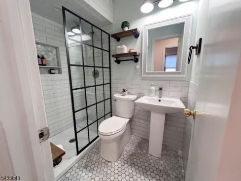13 Sunset Drive Clark NJ 07066