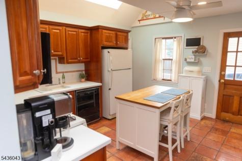 13 Sunset Drive Clark NJ 07066