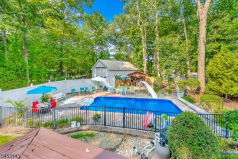 59 Shawnee Road Hopatcong NJ 07843