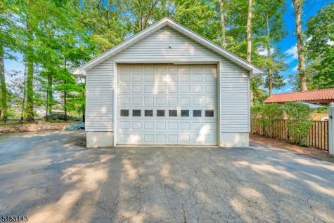 59 Shawnee Road Hopatcong NJ 07843