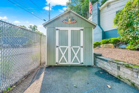 59 Shawnee Road Hopatcong NJ 07843