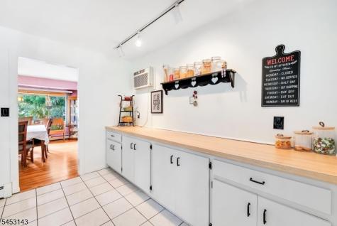 59 Shawnee Road Hopatcong NJ 07843