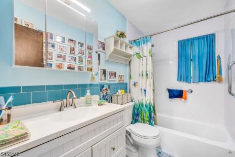 59 Shawnee Road Hopatcong NJ 07843