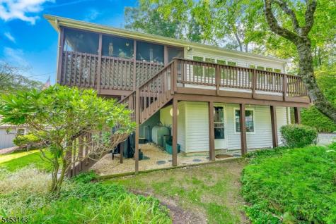59 Shawnee Road Hopatcong NJ 07843
