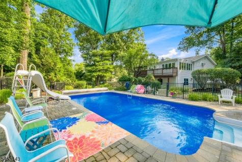 59 Shawnee Road Hopatcong NJ 07843