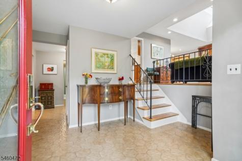 30 Connel Drive West Orange NJ 07052