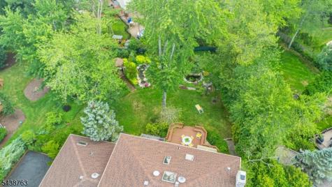 9 Puddingstone Way Florham Park NJ 07932