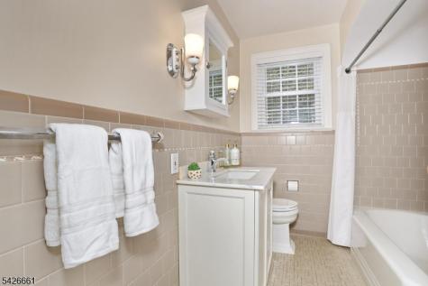 70 Ridge Road Glen Rock NJ 07452