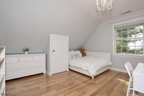 70 Ridge Road Glen Rock NJ 07452