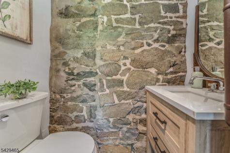 130 Shire Road Holland NJ 08848