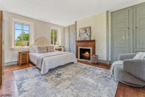 130 Shire Road Holland NJ 08848