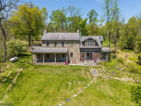 130 Shire Road Holland NJ 08848