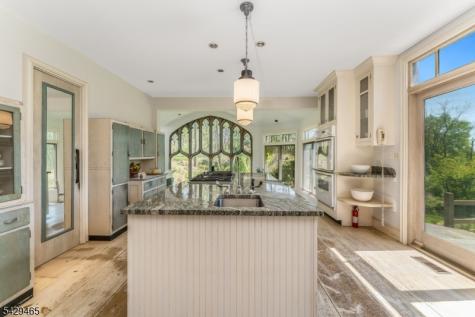 130 Shire Road Holland NJ 08848
