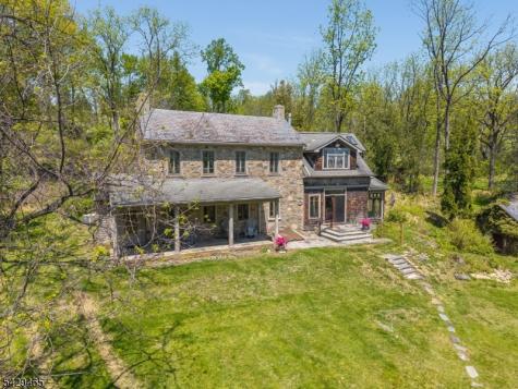 130 Shire Road Holland NJ 08848