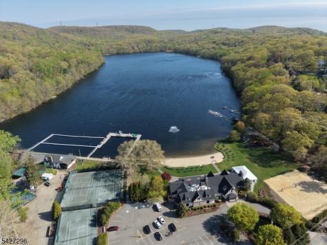 1 Glen Terrace Montville NJ 07045