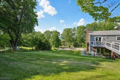 16 Old Mountain Road Clinton NJ 08833