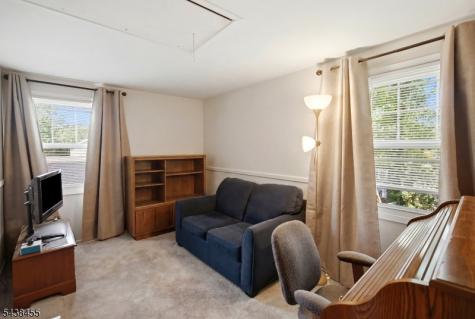 13 Abbott Road Franklin NJ 08873