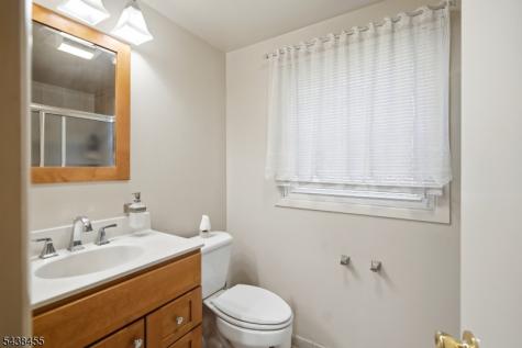 13 Abbott Road Franklin NJ 08873