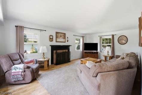 13 Abbott Road Franklin NJ 08873