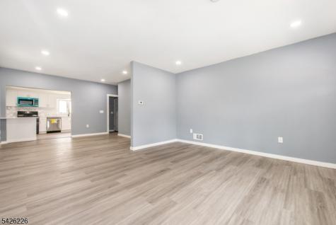 35 Boonton Avenue Butler NJ 07405
