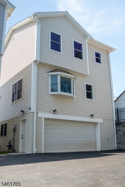 182 East 25th Street Paterson NJ 07514