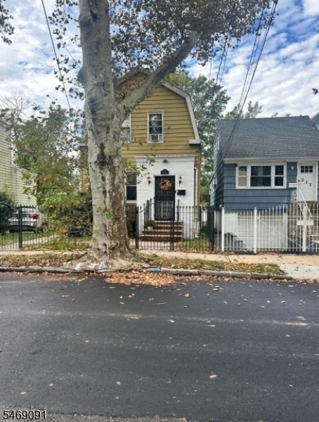 213 Linden Avenue Irvington NJ 07111
