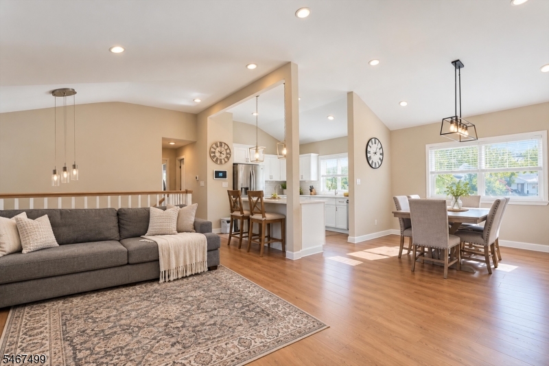 15 Foxwood Drive Franklin NJ 08873