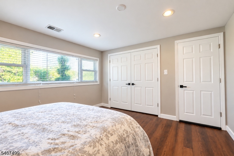 15 Foxwood Drive Franklin NJ 08873
