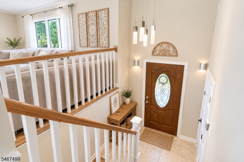 15 Foxwood Drive Franklin NJ 08873