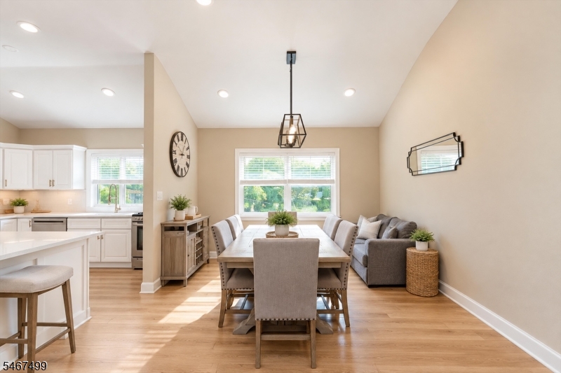 15 Foxwood Drive Franklin NJ 08873