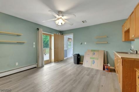 17 Butler Place Wanaque NJ 07420