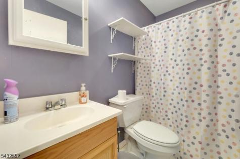 17 Butler Place Wanaque NJ 07420