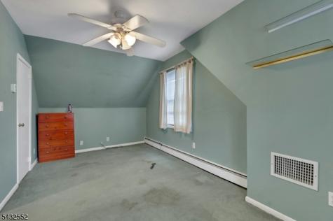 17 Butler Place Wanaque NJ 07420
