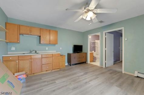 17 Butler Place Wanaque NJ 07420