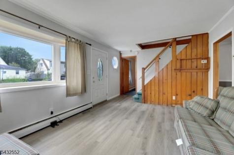 17 Butler Place Wanaque NJ 07420