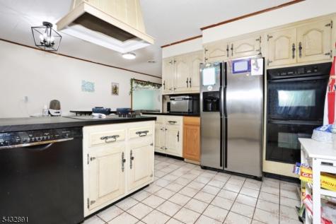 54 Stalter Wayne NJ 07470