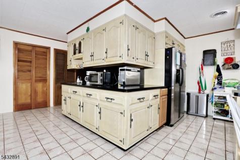 54 Stalter Wayne NJ 07470
