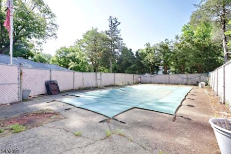 54 Stalter Wayne NJ 07470