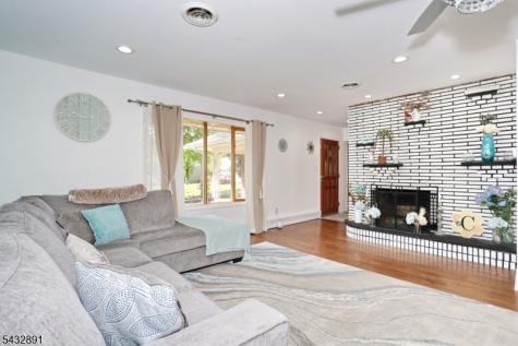54 Stalter Wayne NJ 07470