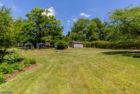 117 Circle Drive South West Amwell NJ 08530