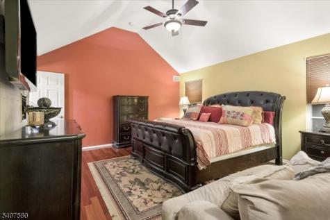 15 Congress Lane South River NJ 08882