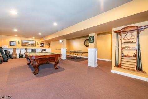 38 Saunders Lane Mount Olive NJ 07840