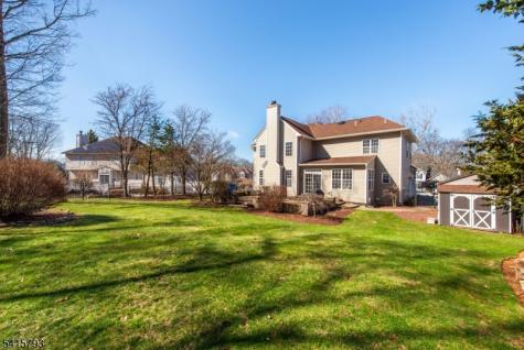 38 Saunders Lane Mount Olive NJ 07840