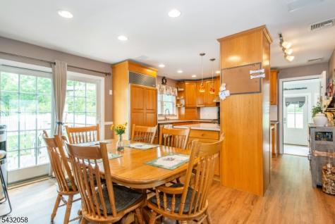 7 Mary Street Bloomingdale NJ 07403