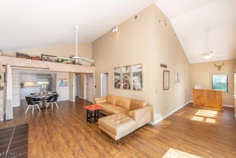 5 Coulter Place Hopatcong NJ 07821