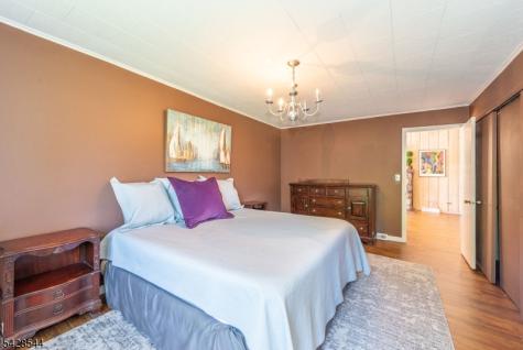 5 Coulter Place Hopatcong NJ 07821