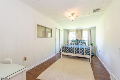 5 Coulter Place Hopatcong NJ 07821