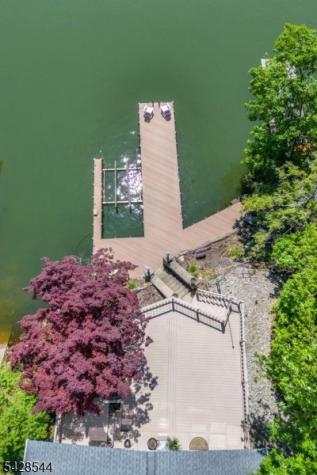 5 Coulter Place Hopatcong NJ 07821