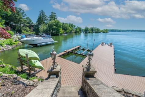 5 Coulter Place Hopatcong NJ 07821